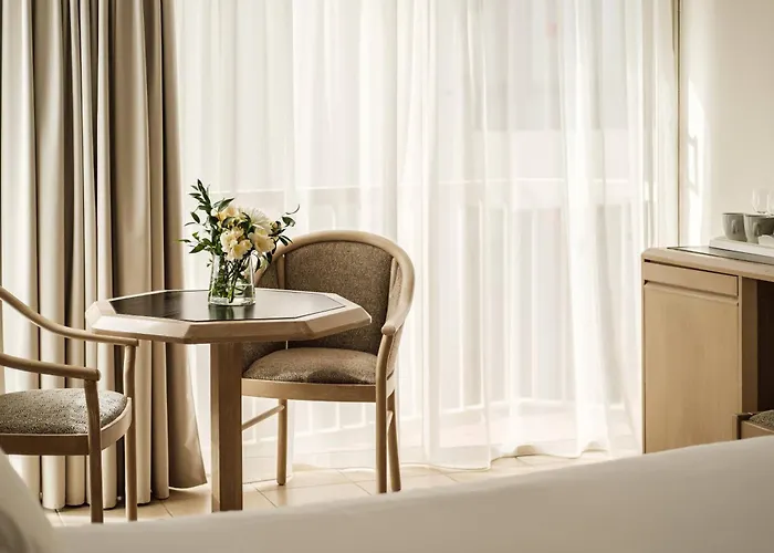 The Diplomat (adults Only) Ξενοδοχείο 4*